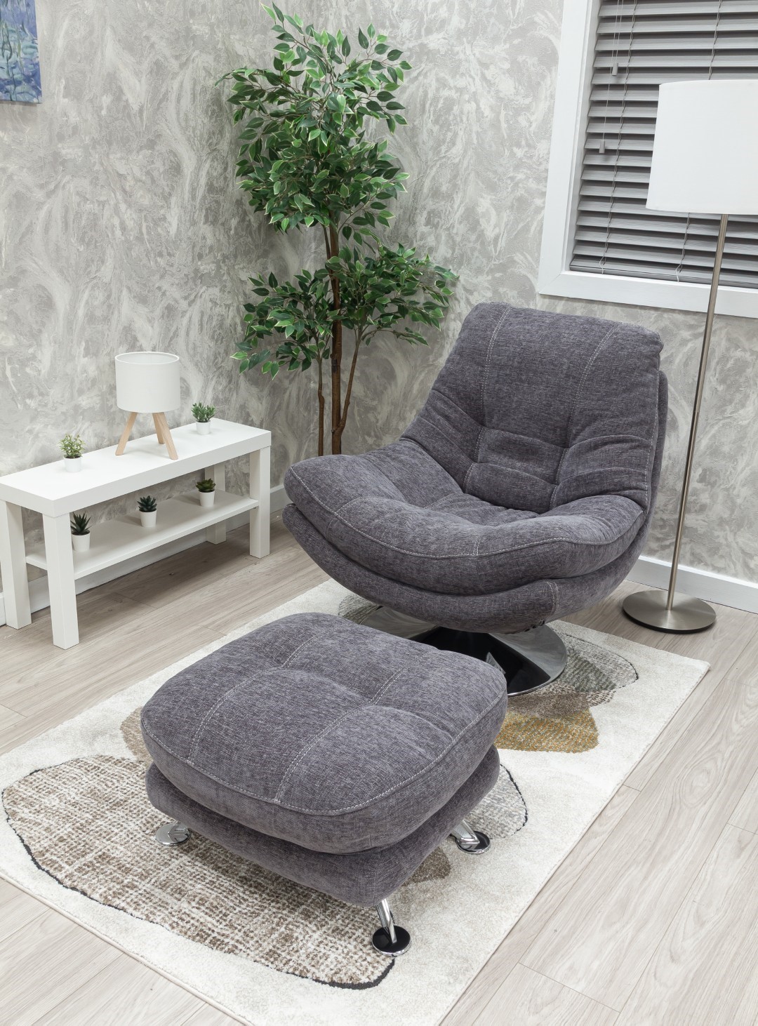 Axel Fabric Swivel Chair  4