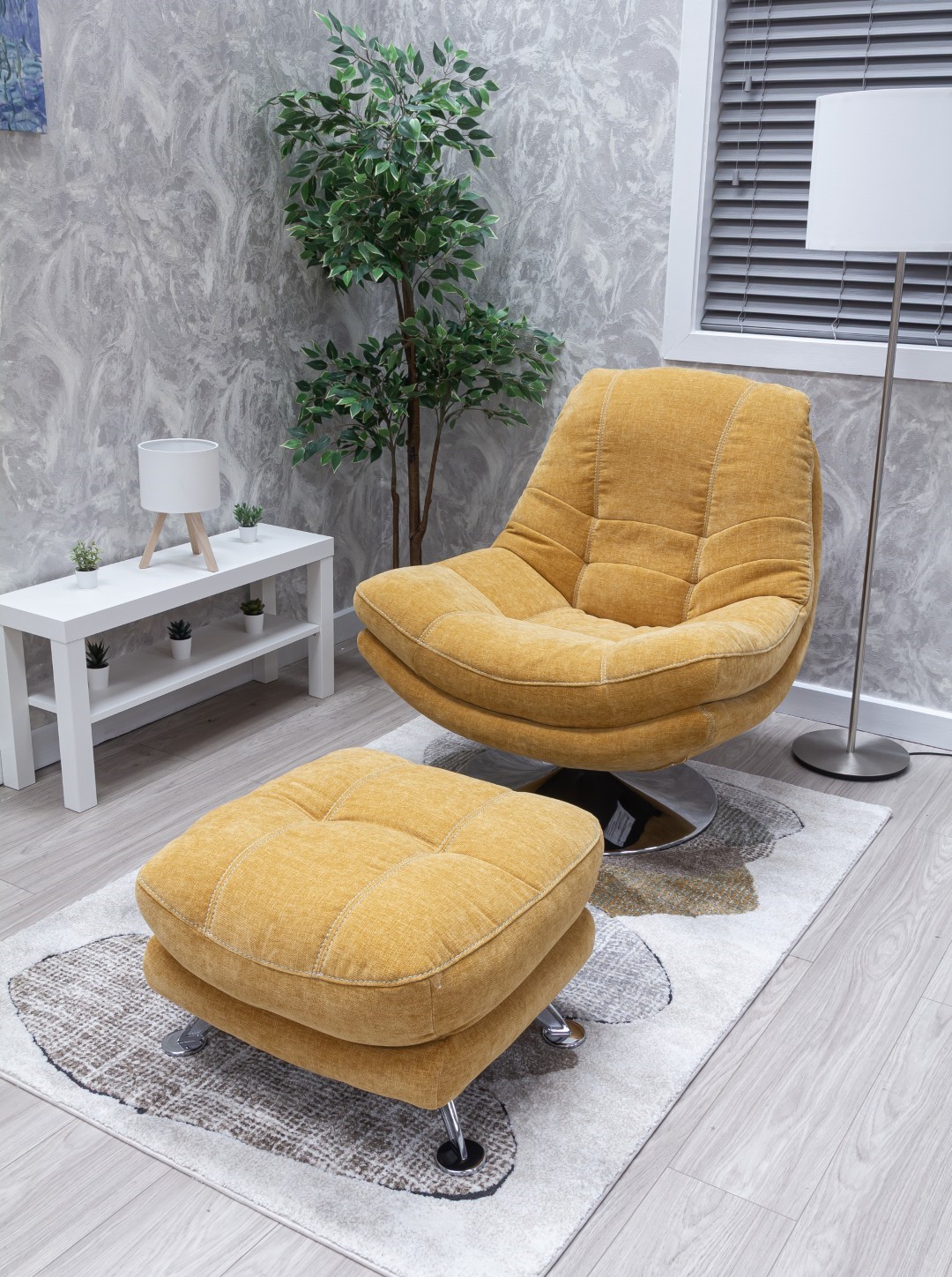 Axel Fabric Swivel Chair  5