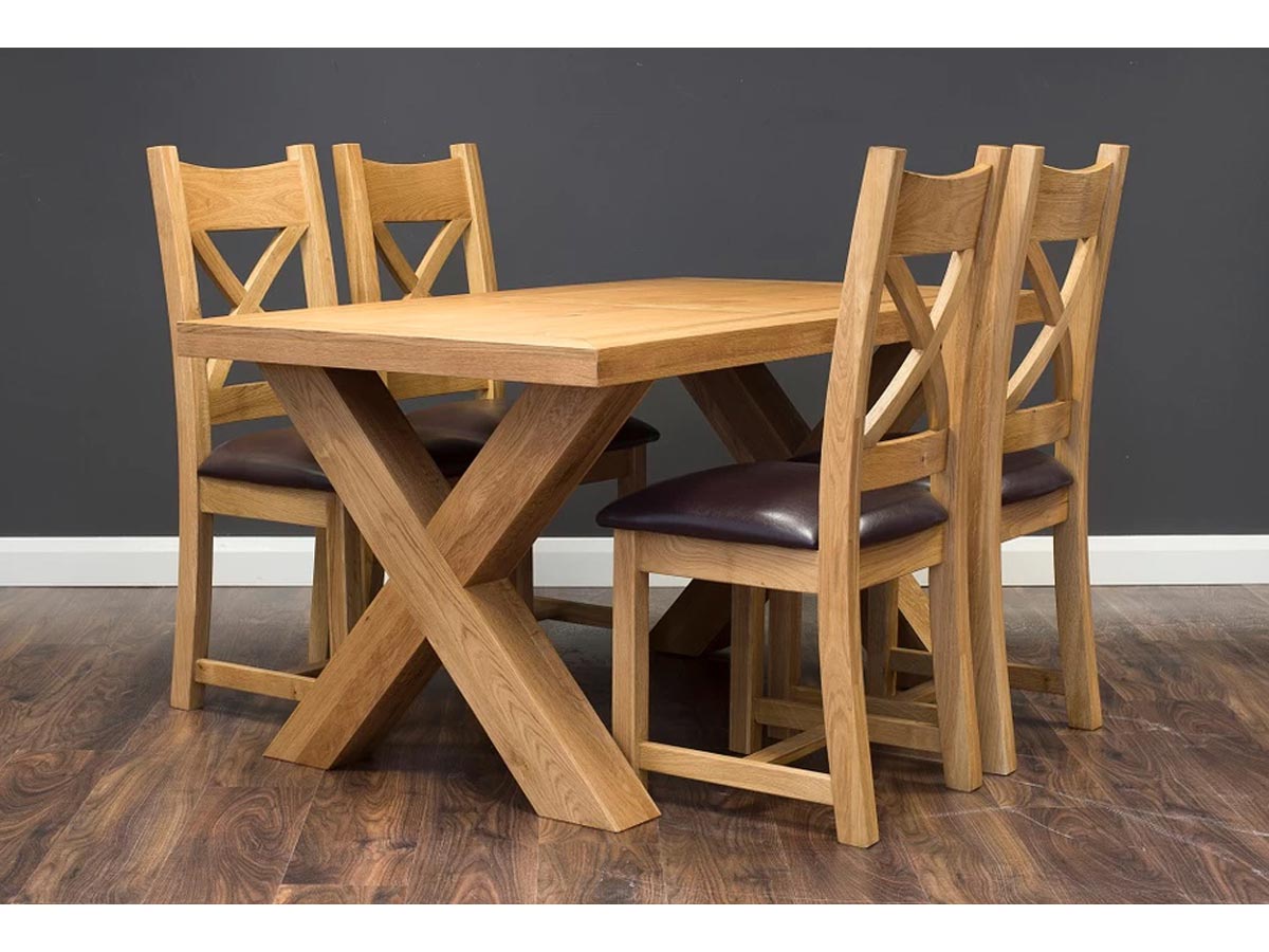 Table and 4 Chairs 1