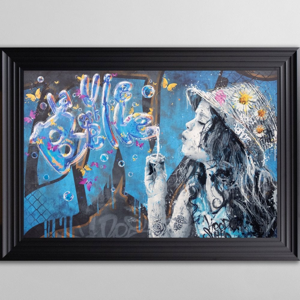 La Petite Fille et le Bulles 1