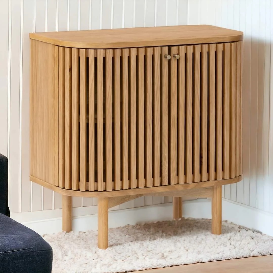 Sligo Oak Cupboard  1